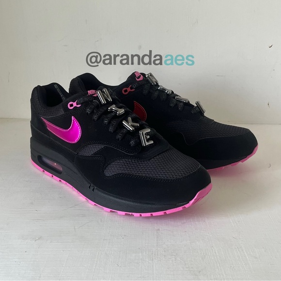 Size 10.5 - Nike Air Max 1 PRM Valentines Day Black/Playful Pink New HV2302-001 - Picture 1 of 8